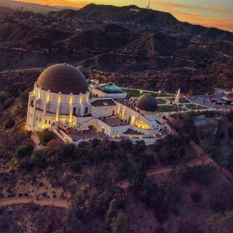 Griffith Observatory. Los Angeles Helicopter Tours.