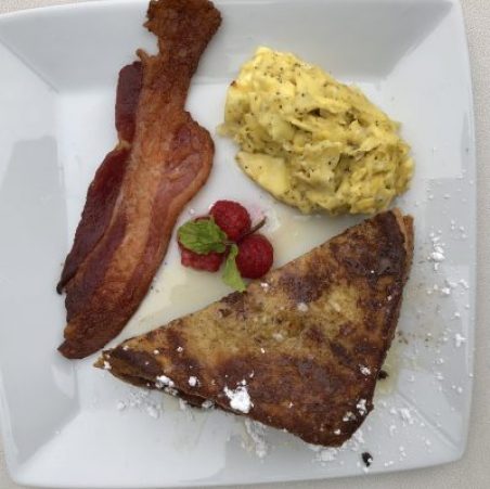 KINGS HAWAIIAN FRENCH TOAST WITH BACON AND SCRAMBLED EGGS