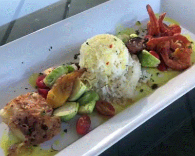 CHILEAN SEA BASS AND CURRIED SHRIMP WITH BUTTER WHITE RICE AND A CHOICE OF SEASONED VEGETABLES